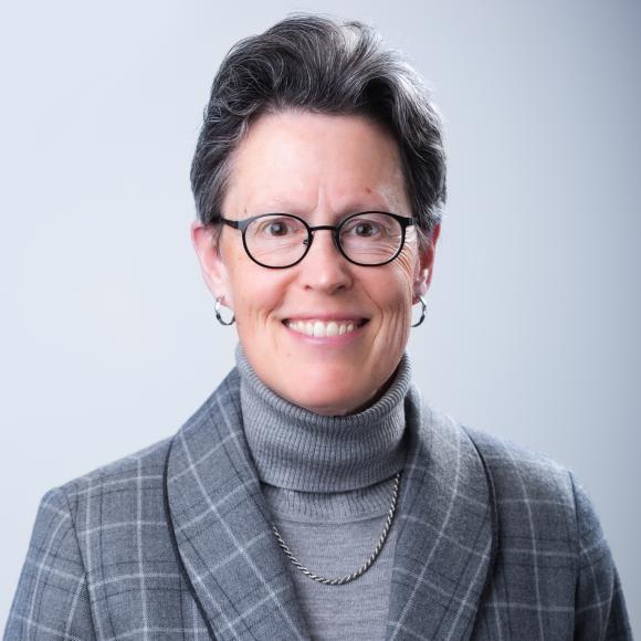 Senior Lecturer Paula Worthington
