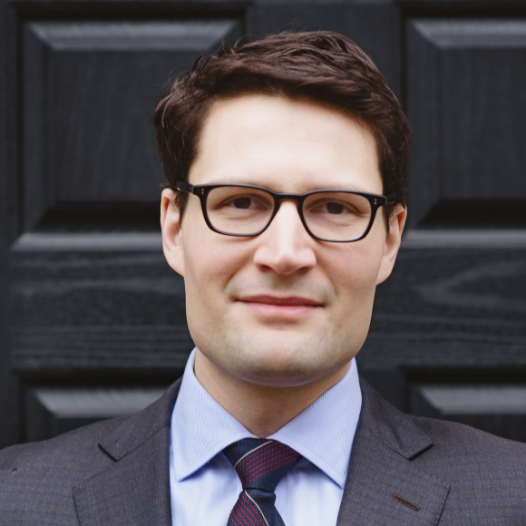 Robert Owens headshot