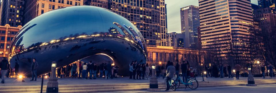  The Bean or Cloudgate in downtown Chicago