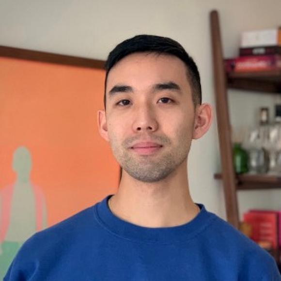 Headshot of Alexander Wu