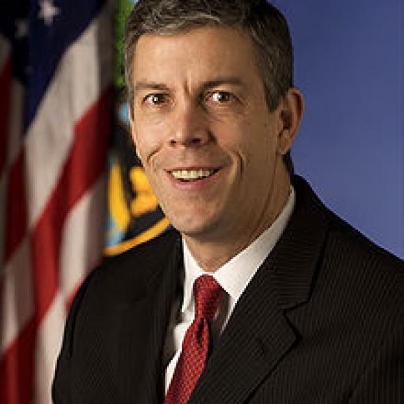 Arne Duncan Headshot of Arne Duncan